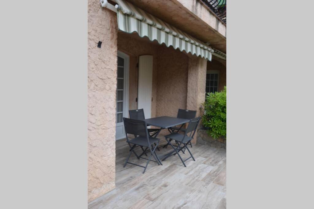 Apartamento Superbe T2 Lumineux 3*** 10 Mn A Pied De La Plage Le Pradet Exterior foto
